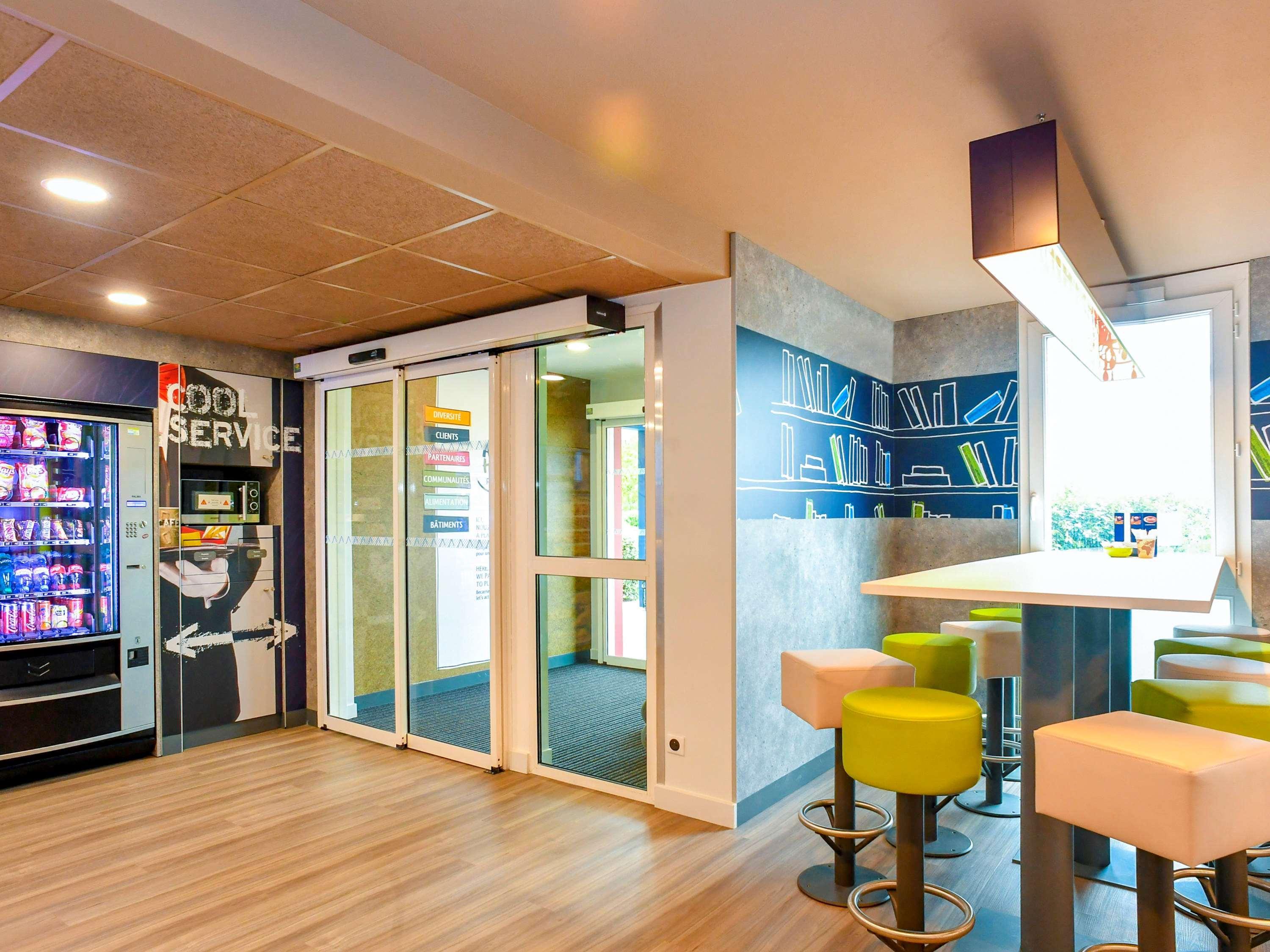 Ibis Budget Coutances Exterior photo